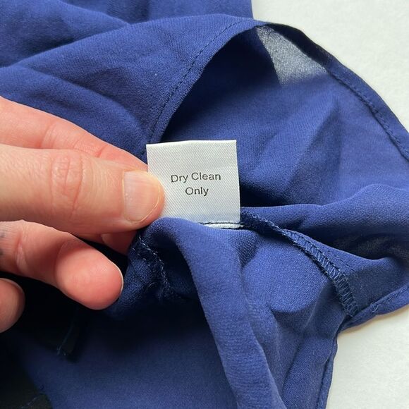 Parker Mesh Inset Top Silk Blue Black Size Medium NWT - Picture 7 of 7